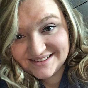 Meet your Posher, Ashlyn